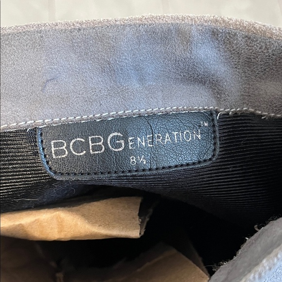 BCBGeneration Merryl Grey Taupe Knee High Suede Wedge Boots, Size 8.5 - Picture 8 of 11